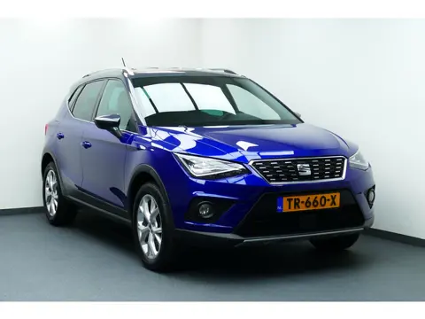 SEAT Arona 1.0 TSI Xcellence Business Intense. Bi-Tone. Navi, Camera, Clima, Haak 1100kg