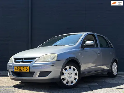 Opel Corsa 1.2-16V Essentia | 5-Deurs | Nieuwe APK