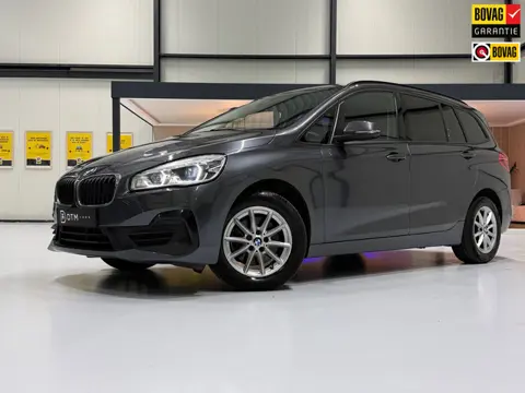 BMW 2-serie Gran Tourer 218i Automaat | Trekhaak | Navigatie | LED | Achteruitrijcamera