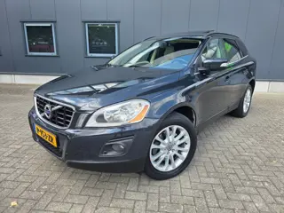 Volvo XC60 3.0 T6 AWD full option! schuifdak, leder, cruise, bijtel vriendelijk!