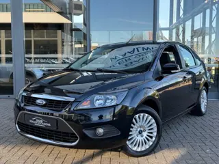 FORD FOCUS 2.0 TITANIUM 145 PK AUTOMAAT NAVI AIRCO/ECC PDC