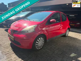 Toyota Aygo 1.0-12V + ZO MEENEMEN | GOED LEZEN |