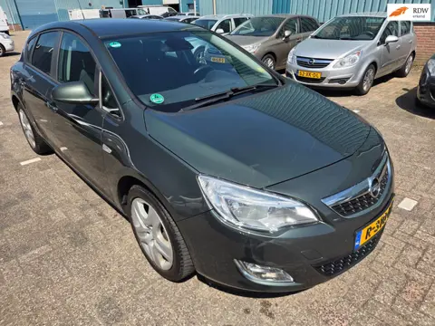 Opel Astra 1.6 Edition rijdt super