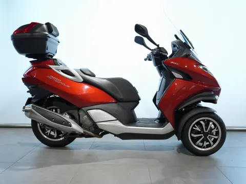 Peugeot METROPOLIS 400 (bj 2015)