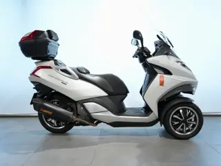 Peugeot METROPOLIS 400 (bj 2014)