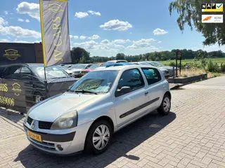 Renault Clio 1.2-16V Expression ELEKT PAKKET,BOORDCONPUTER,MISTLAMPEN VOOR ,RADIO/CD,MET APK