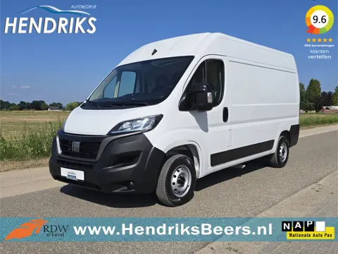 Fiat Ducato 2.2 MultiJet 140 S&S L2H2 3.5t - Euro 6 - 140 Pk - Navi - ParkeerCamera - Airco - Cruise