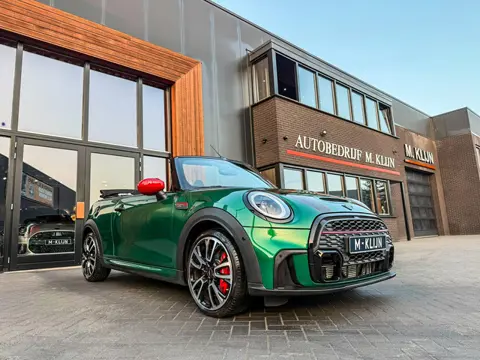 MINI Cabrio 2.0 John Cooper Works JCW Pack F1 aut 231pk/Camera/Hk/Head op/18"Jcw/Bomvol