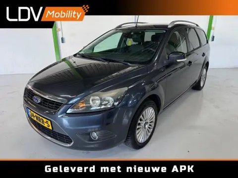 FORD FOCUS 1.8 LIMITED /  APK t/m 07-03-2027 / Trekhaak / PDC / Cruise control / Documentatie aanwezig.