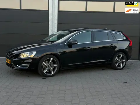 Volvo V60 2.4 D6 AWD Plug-In Hybrid Summum/ G.Beurt/ Netjes/ Automaat