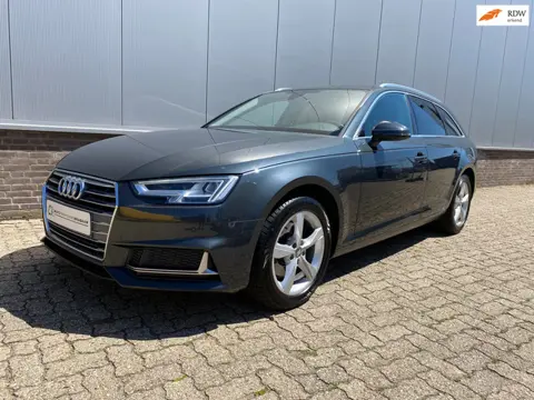 Audi A4 Avant 30 TDI Sport-Line Dynamische verlichting, Leer, Navi, Trekhaak