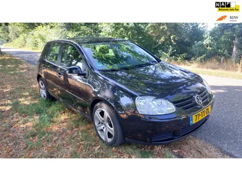 Volkswagen Golf 1.6 Optive 4