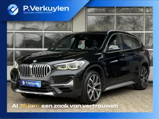 BMW X1 sDrive20i VDL Nedcar Edition | PANORAMA | 19 INCH LM VELGEN | SPORTSTOELEN | ADAPT. CRUISE | 