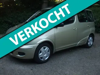 Toyota Yaris Verso 1.3 VVT-i Sol airco nwe APK 11-2005 NL auto