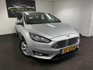Ford Focus Wagon 1.0 Trend Edition - Carplay - Navi - Stuurverwarming - PDC - APK 2027