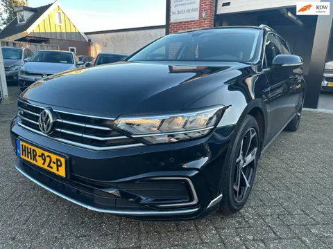 Volkswagen Passat Variant 1.4 TSI PHEV GTE Business AUTOMAAT-NAVI-CAMERA-CRUISE-TREKHAAK