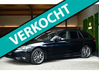 BMW 5-serie Touring 530e xDrive High Executive - Active Cruise Control - Keyless Entry - Sfeerverlic