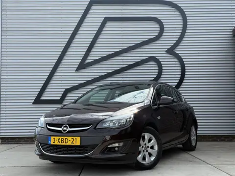 Opel Astra 1.4 Turbo Business + Navi|Clima|Cruise|Trekhaak|PDC|Lm velgen|N.A.P|APK tot 12-2026