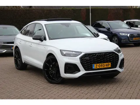 Audi Q5 Sportback 55 TFSI e S edition Competition / Trekhaak / Panoramadak / 360Camera / Head-up / L