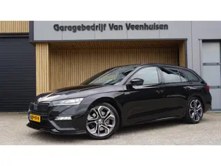 Skoda Octavia Combi 1.4 TSI 245pk RS iV PHEV Pano Cruise HUD Canton *Black optik* stuurverw Virtual 