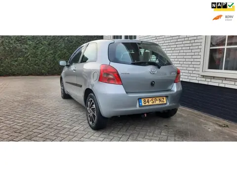 Toyota Yaris 1.3 VVTi Sol AUTOMAAT JAAR APK AIRCO ONLY EXPORT !!