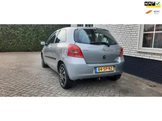 Toyota Yaris 1.3 VVTi Sol AUTOMAAT JAAR APK AIRCO ONLY EXPORT !!