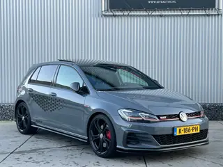 Volkswagen Golf 2.0 TSI GTI TCR, Panorama, Keyless, Nardo, Camera, LED, Michelin