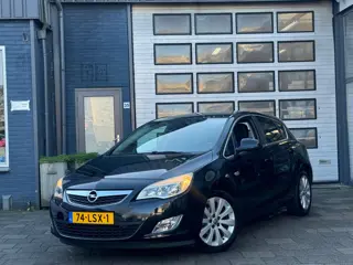 Opel Astra 1.6 Cosmo | Airco | Cruise | Navi | Automaat