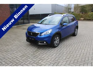 Peugeot 2008 1.2 PureTech Signature Clima-Cruise-Navi-Bluetooth-Carplay-Parkeersensoren 12 Maanden B