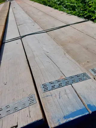 funderingsplanken gebruikte steigerplanken ongeveer 30mm dik 200mm breed 5