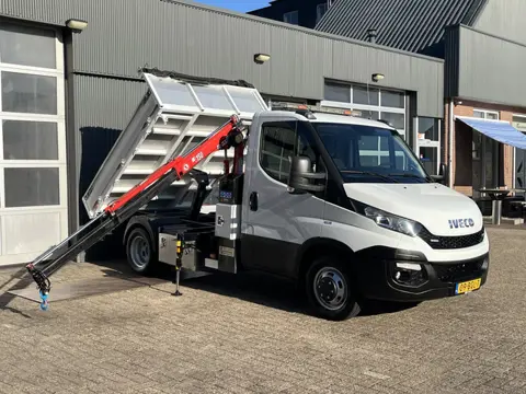 Iveco Daily 50C17 Maxilift 150 Laadkraan 3 zijden Kipper 3-Persoons Open laadbak Pick-up PTO Airco N