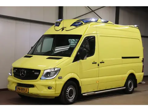 Mercedes-Benz Sprinter 319 CDI 190PK L2H2 AMBULANCE AUTOMAAT Mercedes-benz Sprinter 319 CDI L2H2 AMB