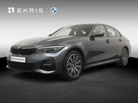 BMW 3-serie 320e Business Edition Plus | SoH 88% | Comforttoegang | Stuur- stoelverwarming | Laserli