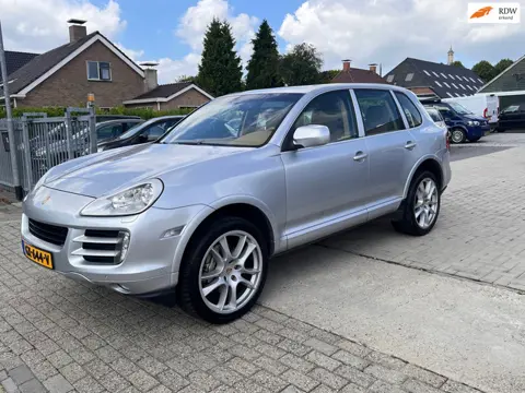 Porsche Cayenne 4.8 S