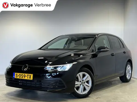 Volkswagen Golf 1.0 eTSI Life | Navigatie/Android/Apple Carplay | LM Velgen 16" | Cruise Control Ada