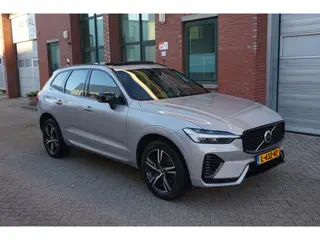 Volvo XC60 2.0 T6 Plug-in hybrid AWD R-Design Pano, HUD, H&K