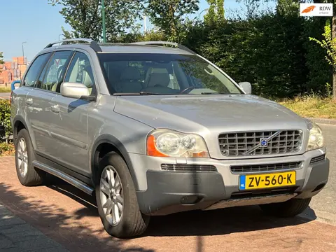 Volvo XC90 4.4 V8 Momentum |7 persoons! | magistrale auto
