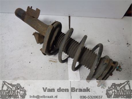 Mazda 5 1.8 16V 2005-2010 Schokbreker voorzijde links
