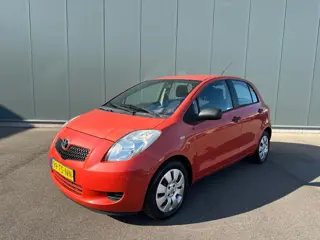 Toyota Yaris 1.3 VVTi Terra AIRCO | BOEKJE | NAP !