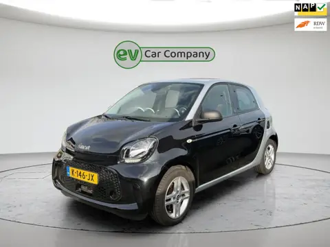 Smart Forfour EQ Essential 18 kWh | SOH ..% | Cruise Control | Leder | 1e Eigenaar | Facelift