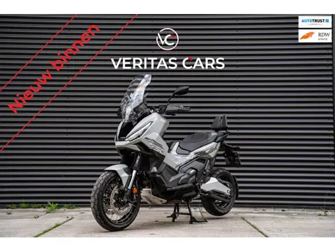 Honda X-ADV 750 2025 Facelift|ABS|Akrapovic|Cruise|Led|DCT|Handvatverwarming|Garantie e.o.