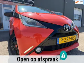 Toyota Aygo 1.0 VVT-i x-cite 5 drs met parkeercamera met bluetooth telefoon en cruise controle en ai