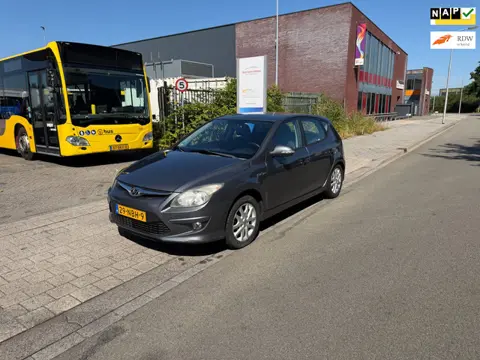 Hyundai I30 1.6i i-Motion Business, Apk, Nap, Goed rijdend, Inruil mogelijk.