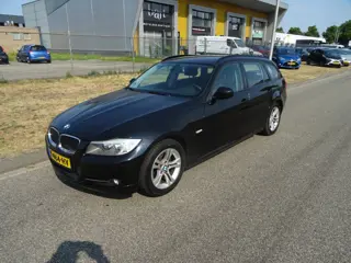 BMW 3-serie Touring 318i