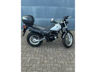 Yamaha TW 125 (bj 2001)