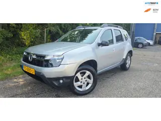 Dacia Duster 1.6 Lauréate 2wd 105PK Airco Trekhaak Elec pakket