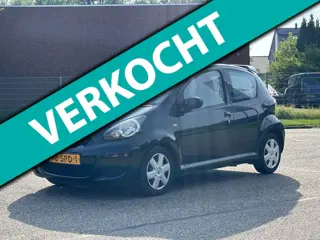 Toyota Aygo 1.0-12V Comfort Navigator Automaat*5DR*Airco*NAP*Dealer onderhouden*Elektrische ramen*