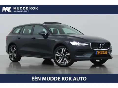Volvo V60 Cross Country 2.0 D4 AWD Pro | Trekhaak | Panoramadak | Camera | Polestar Optimalisatie | 