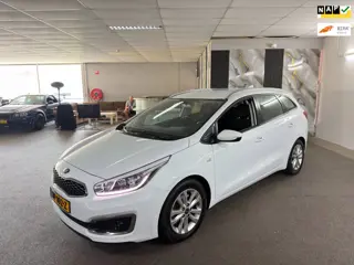 Kia Cee'd Sportswagon 1.6 GDI ComfortPlusLine Navigator,Cruise,Clima,Camera,Parksensor,Carplay,N.A.P