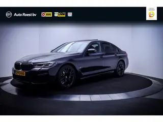BMW 5 Serie 530e M-SPORT High Executive SCHUIFDAK | HARMAN KARDON | HEAD UP | CAMERA | ALCANTARA | S